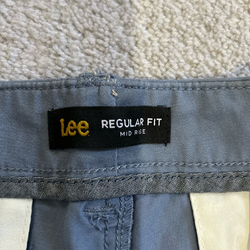Lee Bermuda dusty Blue Shorts regular fit     mid rise size 8 medium - Picture 7 of 10